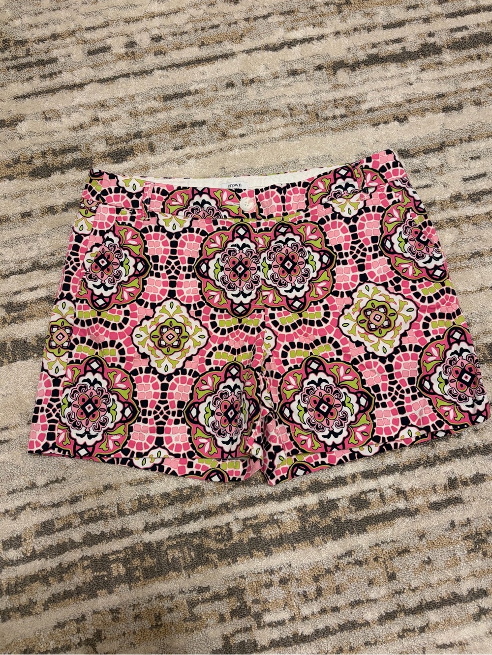 Crown and Ivy | Women's Pink Patterned Shorts size 12